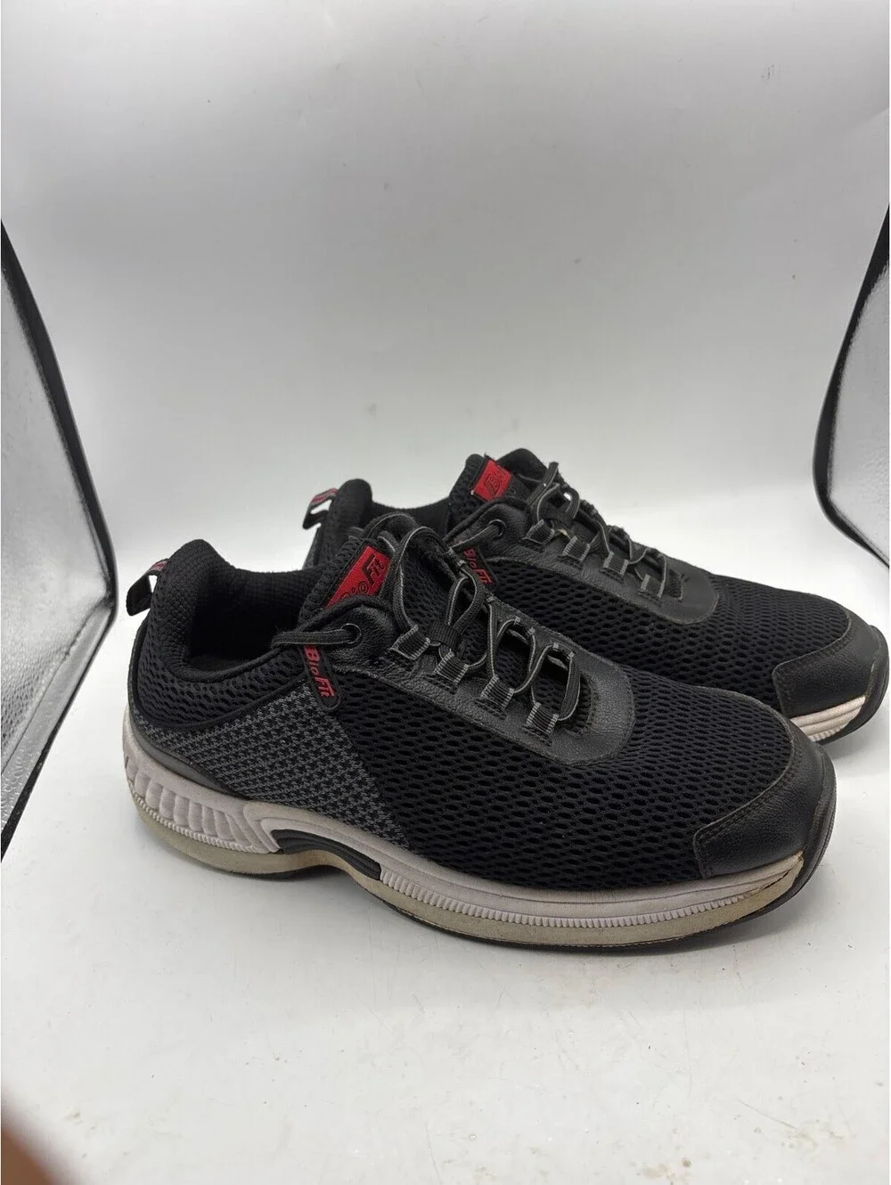 Orthofeet Edgewater Shoes Men's 11 Black White Comfort Walking Sneakers